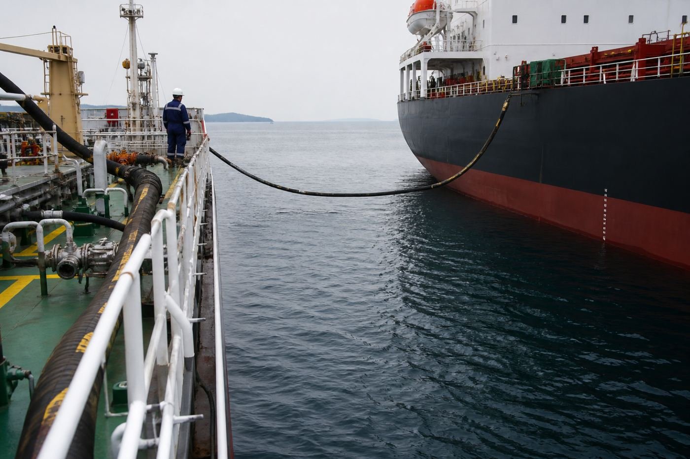 Ship bunker fuel transfer